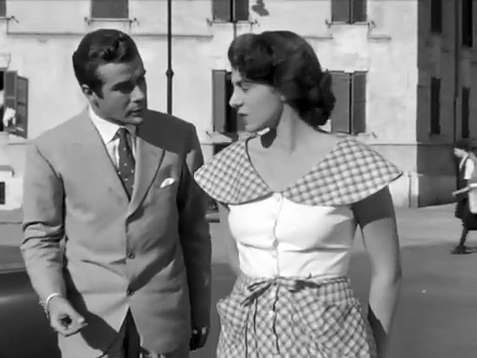 [100 film italiani da salvare 013] Domenica d'agosto - Luciano Emmer 1950 con #MarcelloMastroianni Anna Baldini Vera Carmi
