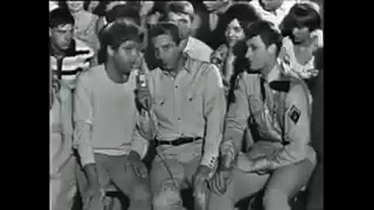 1965 – Johnny Hallyday – Quand Revient la Nuit / Lass Die Leute Doch Reden / Reviens Donc Chez Nous (Rendez-vous sur le Rhin, 1ère Chaîne, 28 Juillet)