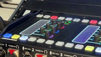 Un lig&eacute;rien au micro de Canal +