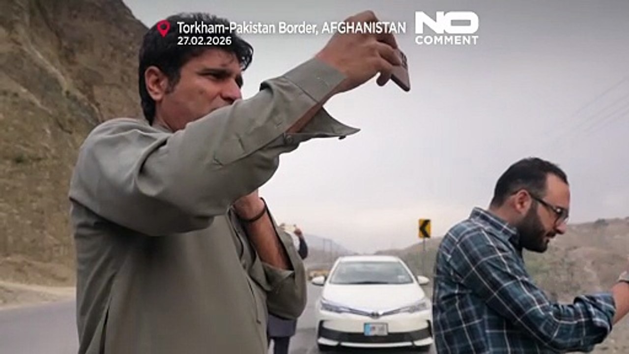 Пакистан и Афганистан обмениваются огнем на границе, удары по городам