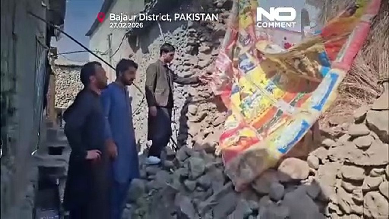 گیر افتادن غیرنظامیان در تیراندازی متقابل با تشدید درگیری مرزی پاکستان و افغانستان