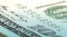 Peso mexicano cede terreno frente el dólar tras dato de precios al productor de EU