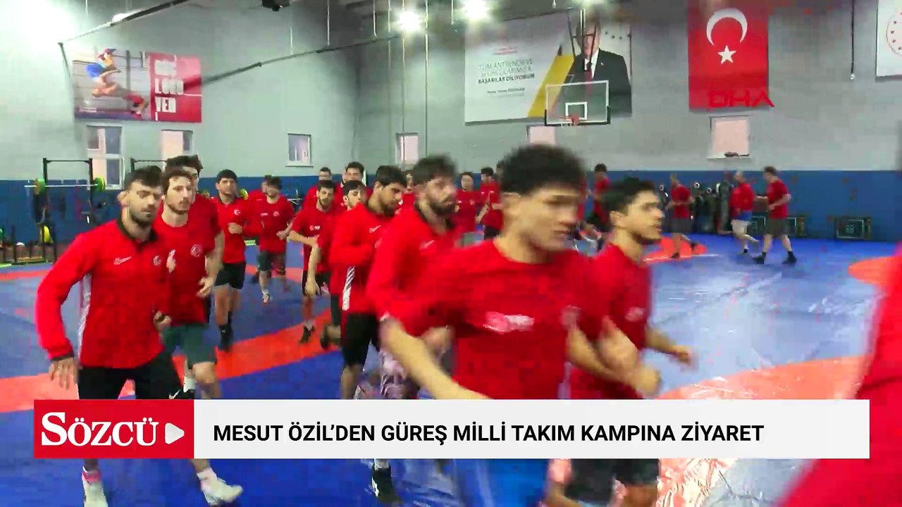 Mesut Özil’den güreş milli takım kampına ziyaret