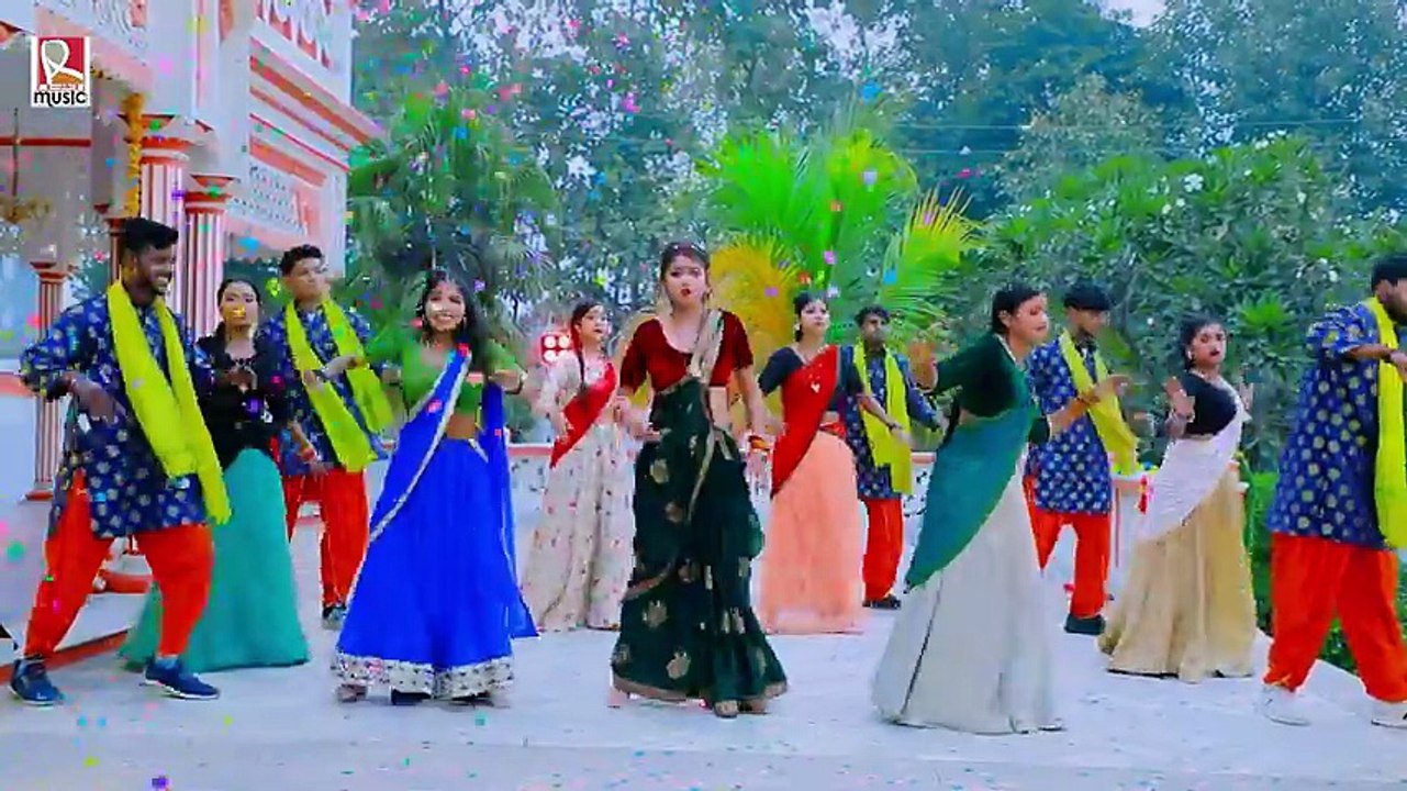 #Video हमार पियावा घरे करे किसानी _ #Karishma Kakkar _ Ghare Kare Kisani _ Bhojpuri Song 2024