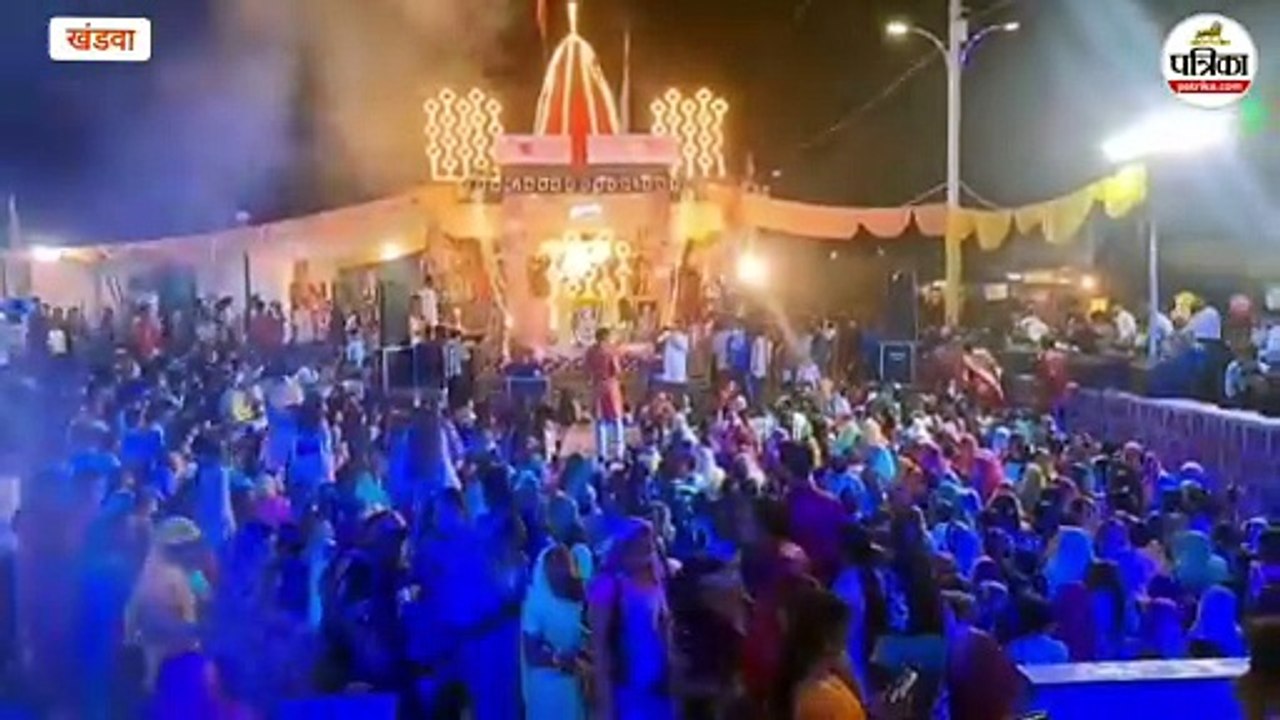 रंगभरी एकादशी... खाटू श्याम मंदिरों में जमकर उड़े रंग-गुलाल और फूल, इत्र की बारिश से महकी आस्था