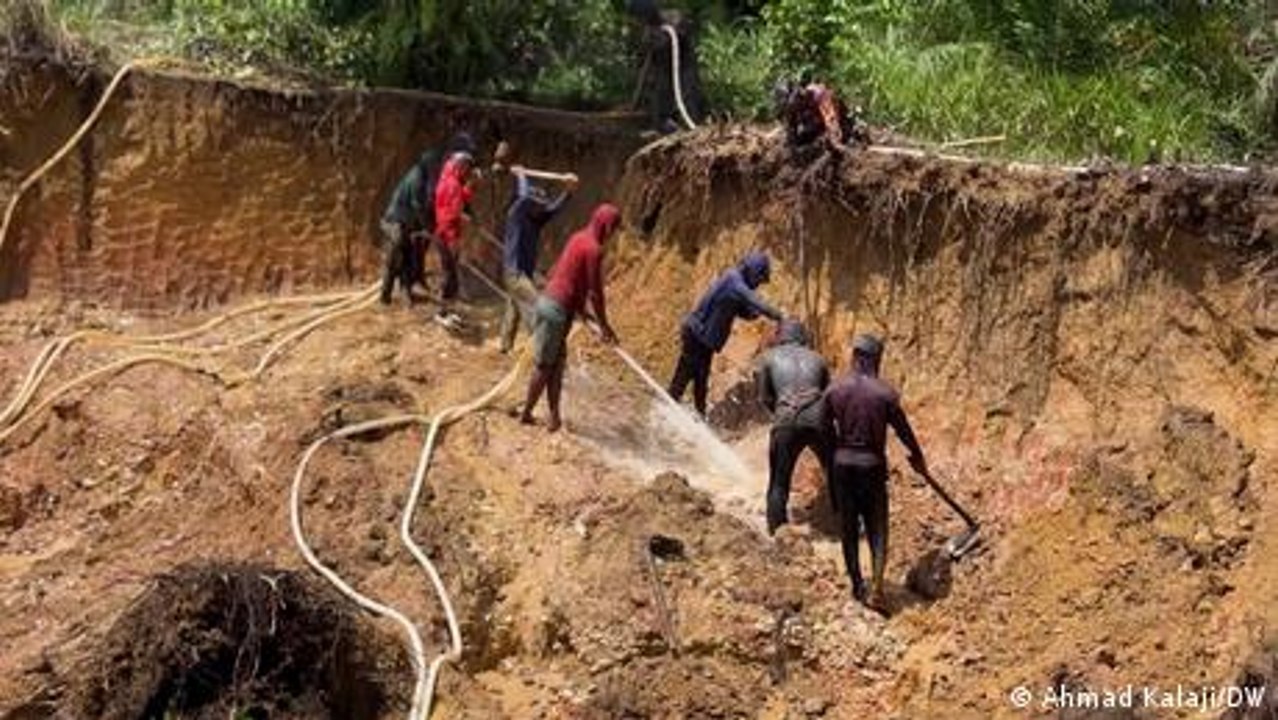 Malawi's 'gold fever': scramble to contain illegal mines