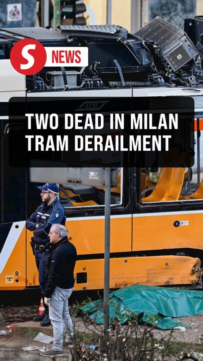 Tram derails in central Milan, killing 2 people and injuring dozens
