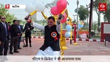 सीएम धामी ने खटीमा में ओपन जिम का किया लोकार्पण, क्रिकेट में भी आजमाए हाथ