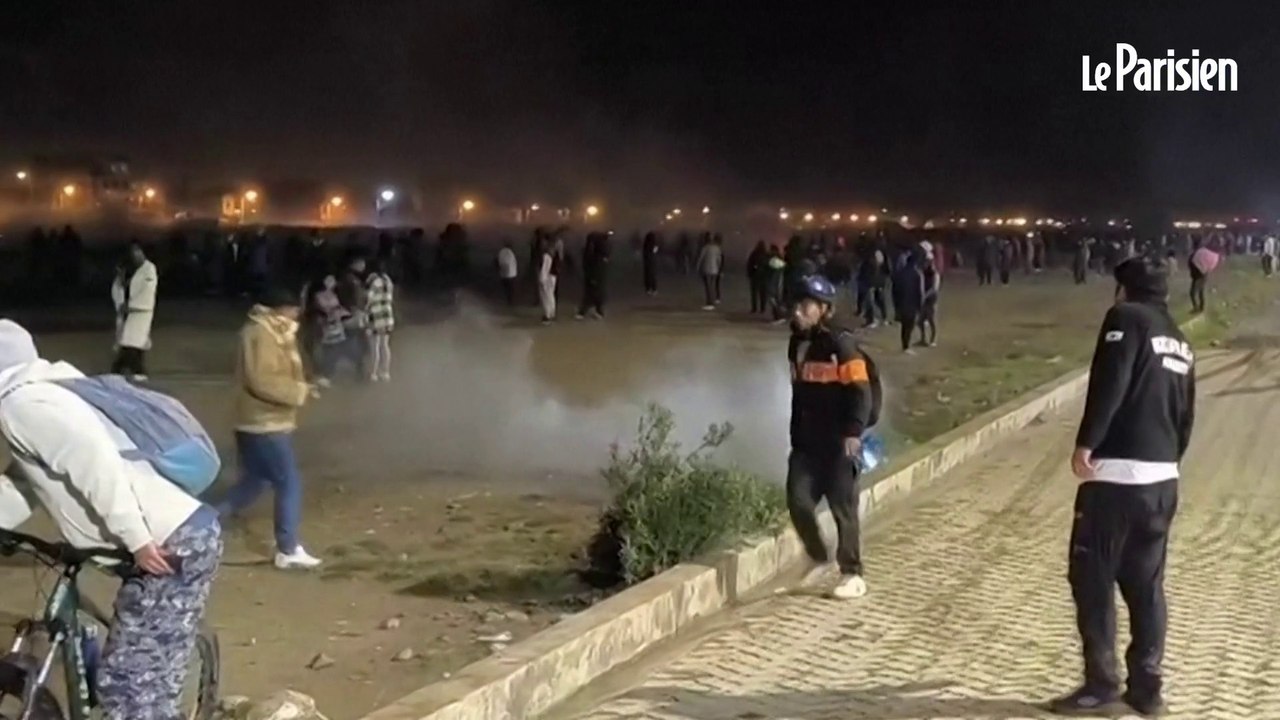 Scènes de pillages autour du crash d'un avion rempli de billets de banque