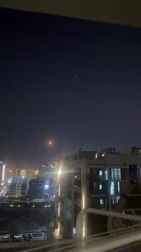 Attacco USA-Israele all'Iran: colonne di fumo a Dubai