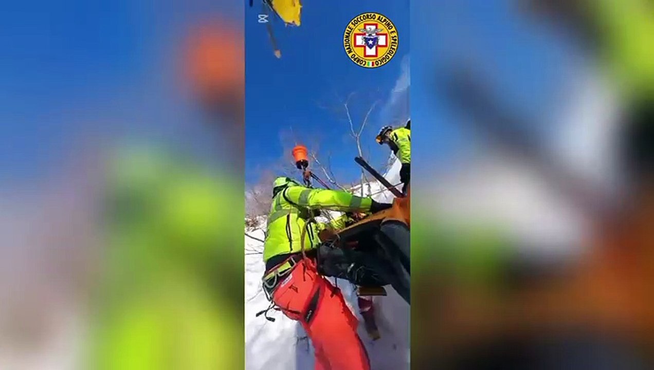 Escursionista scivola per 20 metri, soccorsa con l'elicottero