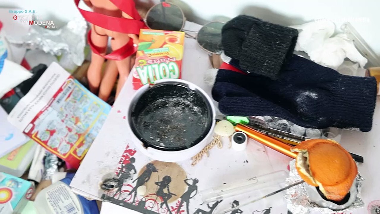 Sgomberi di abusivi a Modena in via Repubblica di Montefiorino e via Carteria