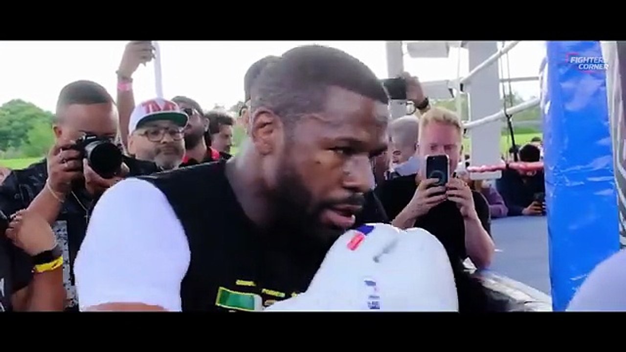 Floyd Mayweather ROASTS Mike Tyson’s NEW Training Video Before Their Fight