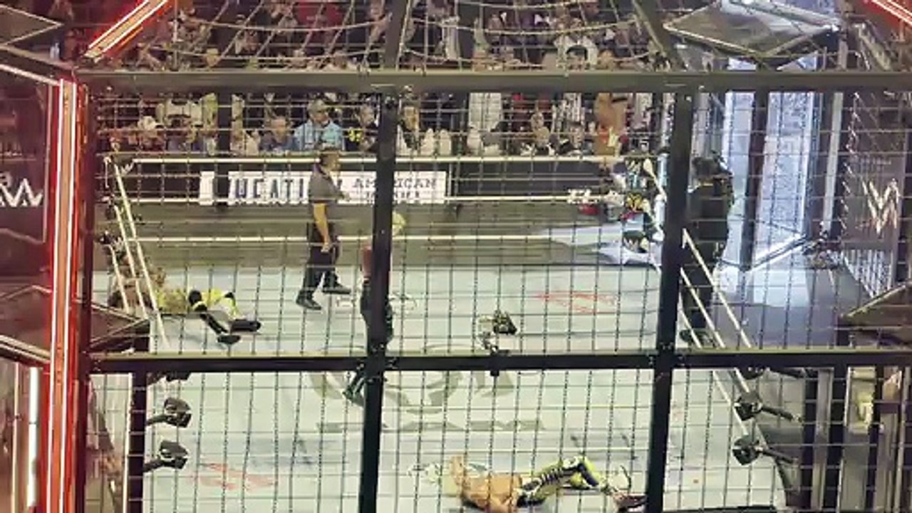 LA Knight Enters Elimination Chamber - WWE Elimination Chamber 2/28/26