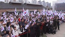 태극기 들고 '만세 행진'...삼일절 역사관 '북적' / YTN