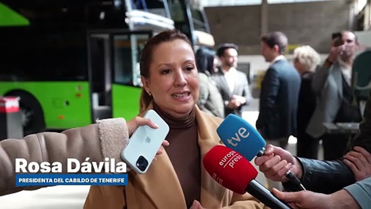 Tenerife da un nuevo salto en la capacidad de su transporte público con las primeras guaguas de dos pisos de Canarias