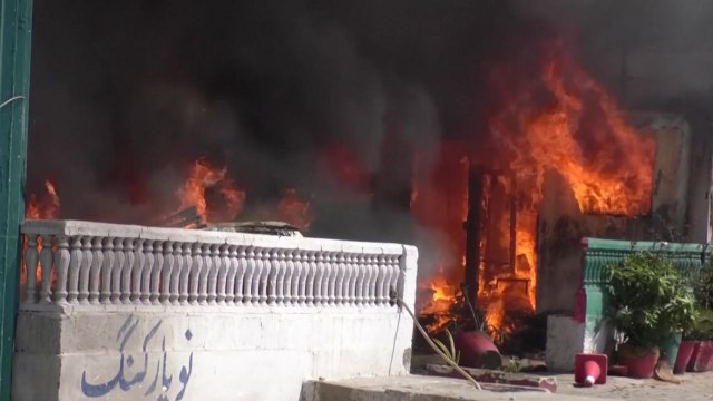 파키스탄에서 친이란 시위대, 미 영사관 습격 시도...9명 사망 / YTN