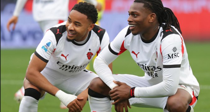 Dopo tante occasioni, segna Leao: e la curva rossonera esulta!