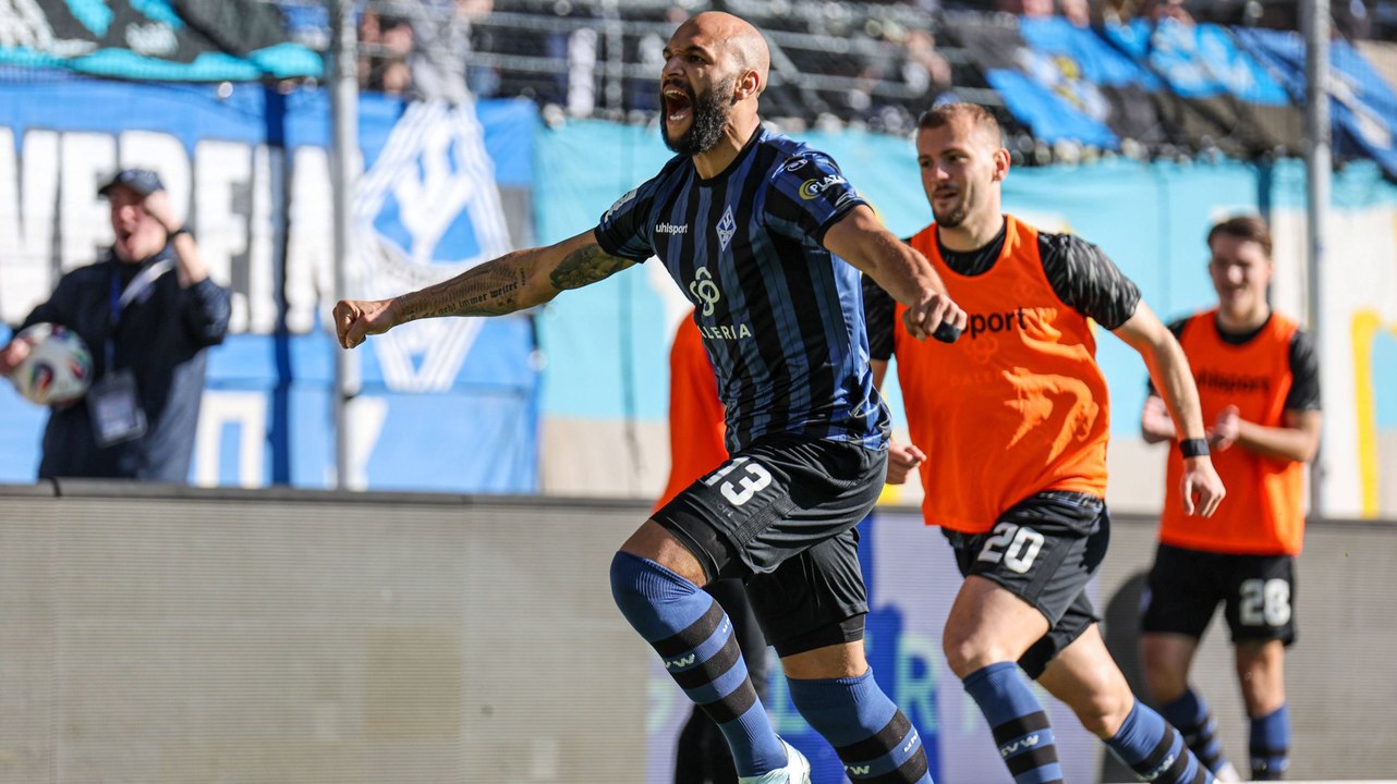 Waldhof-Joker zündet, Rote Karten in den Katakomben: Waldhof siegt gegen Aachen