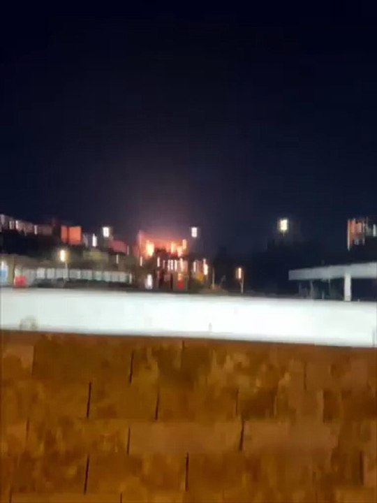 🚨🇮🇱🇮🇷 Un autre angle montre un missile balistique iranien frappant directement Jérusalem