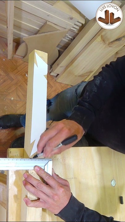ANGULAR FLOTANTE DE MADERA DESARMABLE  03 Parte - Luis Lovon