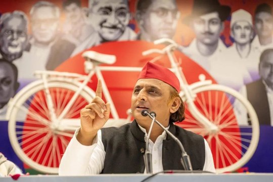 अखिलेश यादव का बड़ा ऐलान, हर जिले का अलग मेनिफेस्टो तैयार करेगी समाजवादी पार्टी