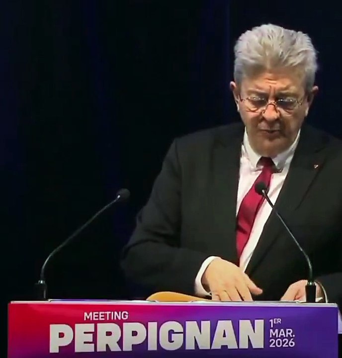 Après avoir ironisé sur la prononciation du nom de Jeffrey Epstein, Jean-Luc Mélenchon recommence avec Raphaël Glucksmann