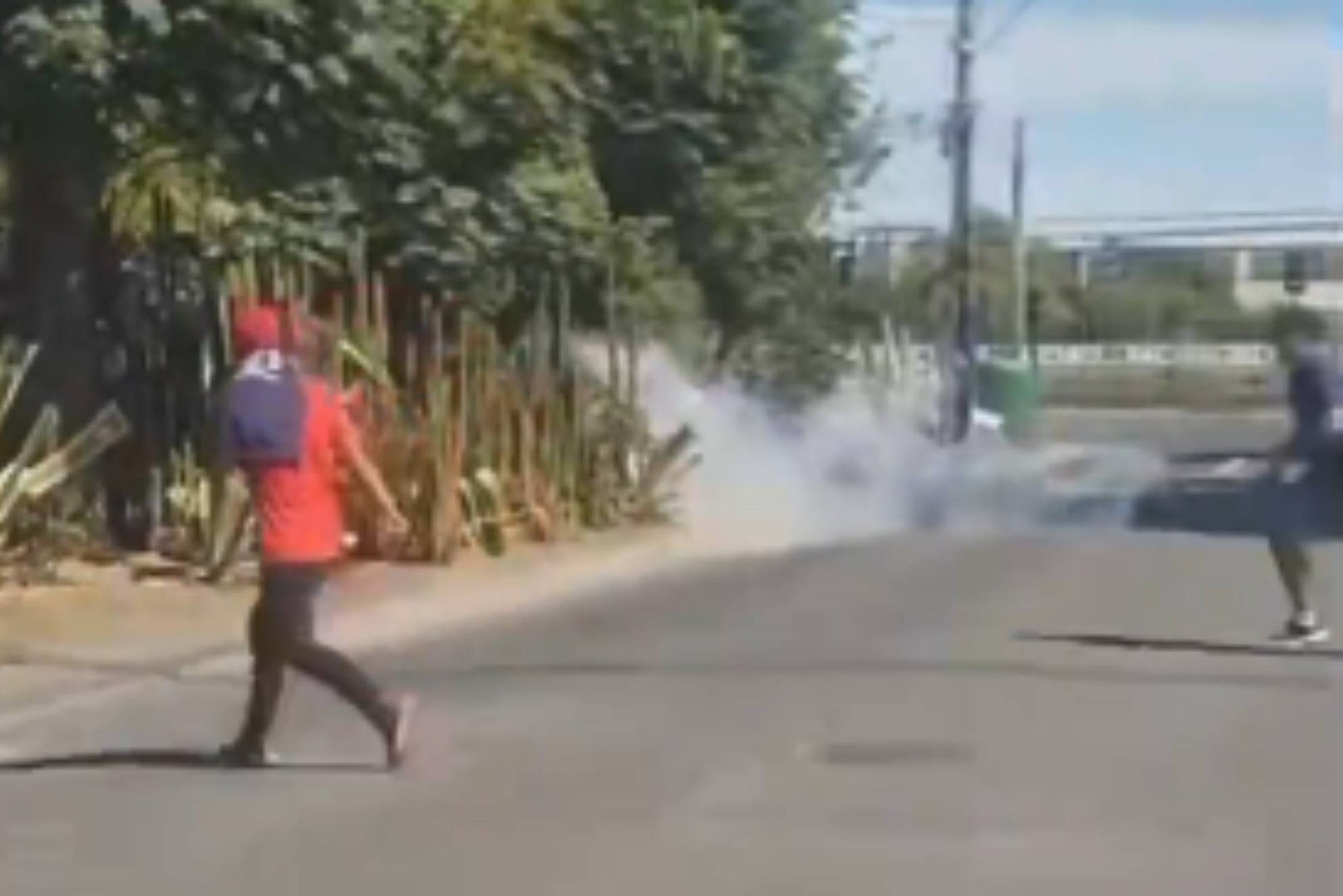 Emboscada entre ultras de fútbol: la pelea acaba con un muerto por herida de bala