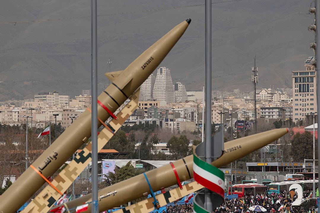 ಇರಾನ್ ದಾಳಿ: ಇರಾಕ್‌ನಲ್ಲಿರುವ ಅಮೆರಿಕಾದ ಶಸ್ತ್ರಾಸ್ತ್ರ ಗೋದಾಮು ಧ್ವಂಸ, ಸಿಡಿಮದ್ದು ಫ್ಯಾಕ್ಟರಿ ಉಡೀಸ್!