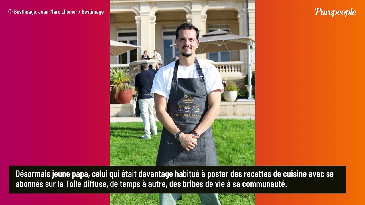 Juan Arbelaez dans son quotidien de jeune papa : visite de son appartement baigné de lumière où trône une immense cuisine ouverte sur le salon