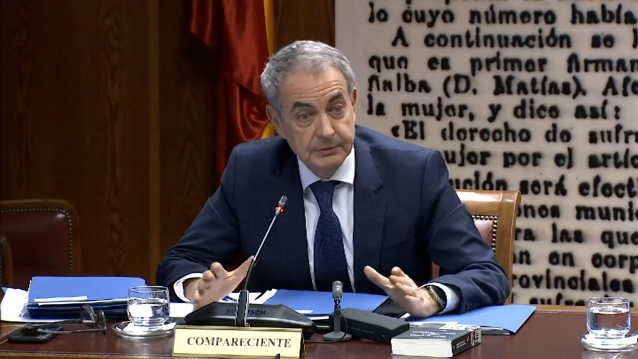 Zapatero reconoce que cobró 70.000 euros al año de Análisis Relevante