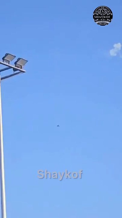 F-15 fighter jet has crashed in Kuwait, with both pilots ejecting and surviving the incident, according to multiple international sources. The aircraft — reportedly involved in regional operations linked to escalating tensions between the U.S., Iran, and