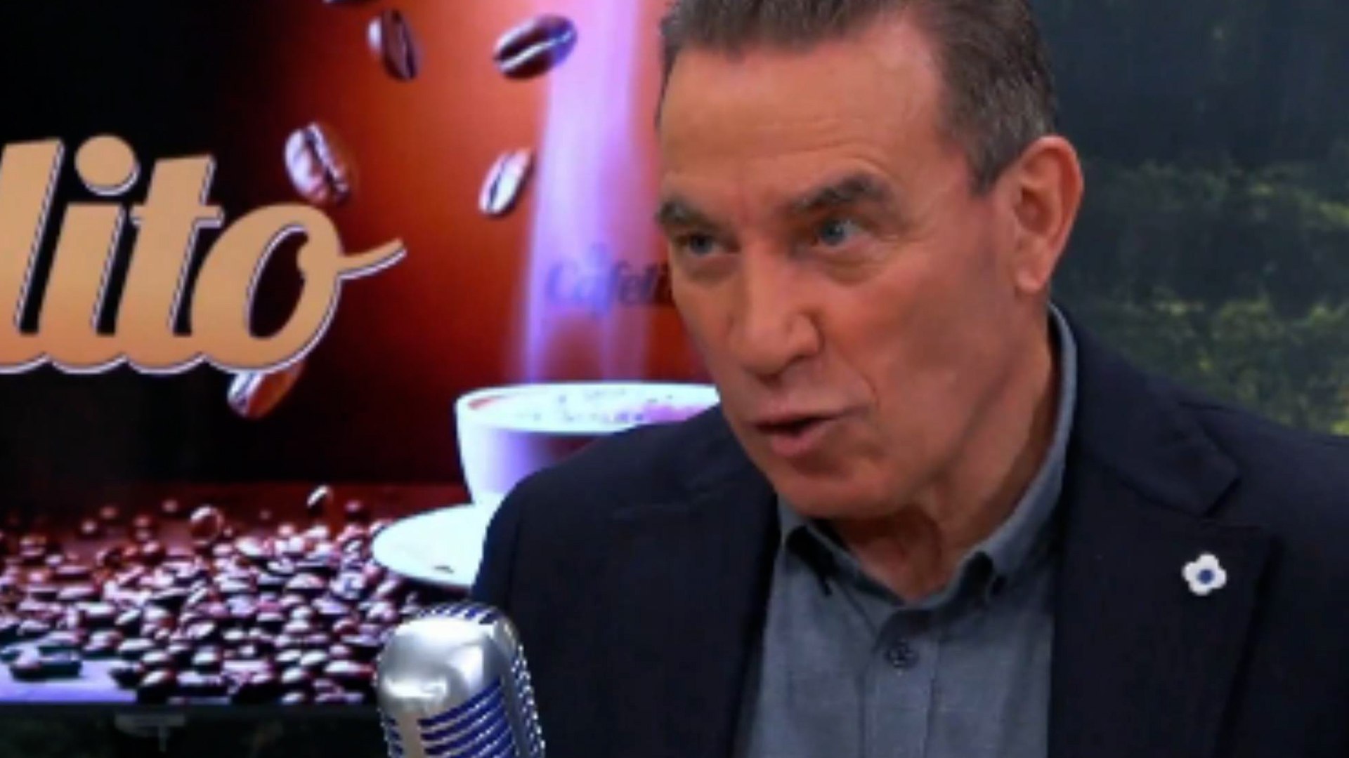 Buyo: "Jesús Gil me quiso fichar para el Atlético de Madrid con un maletín de 100 millones"