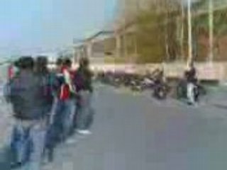 Corse Clandestine Scooter E Moto  Zip Vs Zip