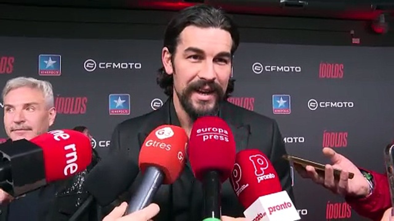 Mario Casas niega los rumores sobre una posible boda con Melyssa Pinto