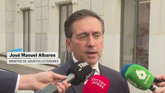 El ministro Albares convoca al embajador iraní para exigir el cese inmediatamente