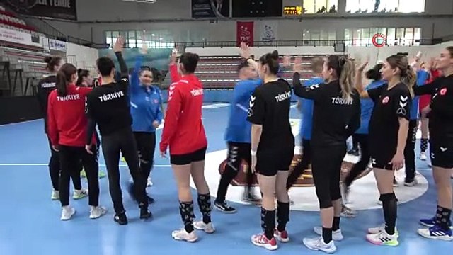A Milli Kadın Hentbol Takımı, Çekya maçının hazırlıklarını Kastamonu’da sürdürdü | Ajansspor | IHA
