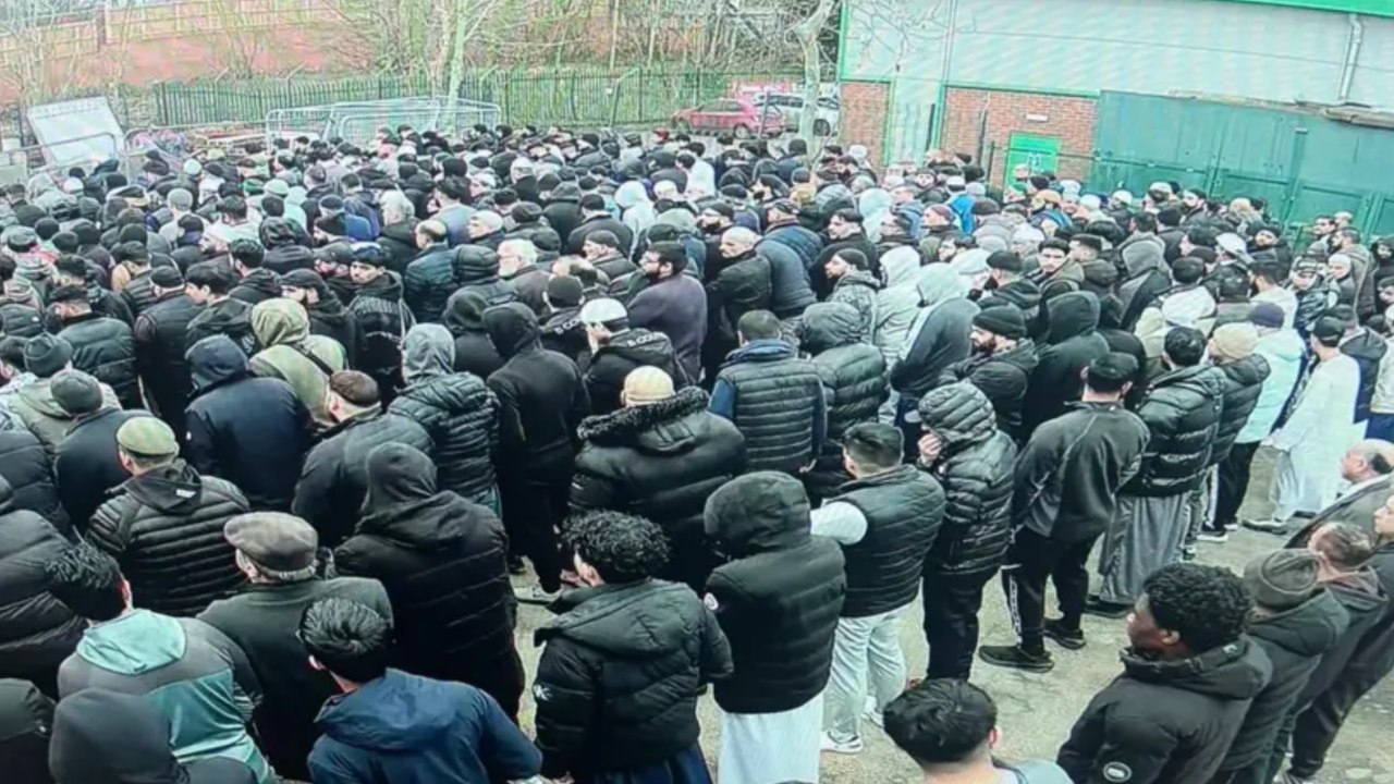 Smethwick Funeral Draws Thousands After Teenager’s Fatal Stabbing