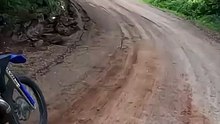 Motocross vs Biche