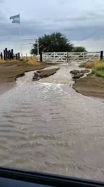 260302 Caminos rurales inundados en Algarrobo 1