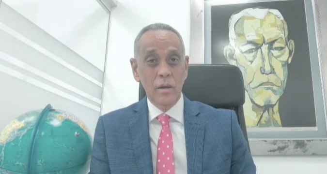 Manolo Pichardo advierte escalada en Medio Oriente podría amenazar estabilidad económica de RD por alza en precios de petróleo