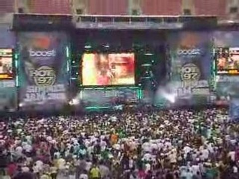 Alicia Keys Brings Wu-Tang on stage Summer Jam 2008