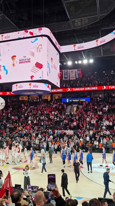 Kırmızı Beyaz Şampiyon Türkiye - Türkiye 94-86 Sırbistan - FIBA 2027 Basketbol Dünya Kupası Elemeleri C Grubu 4. Maç