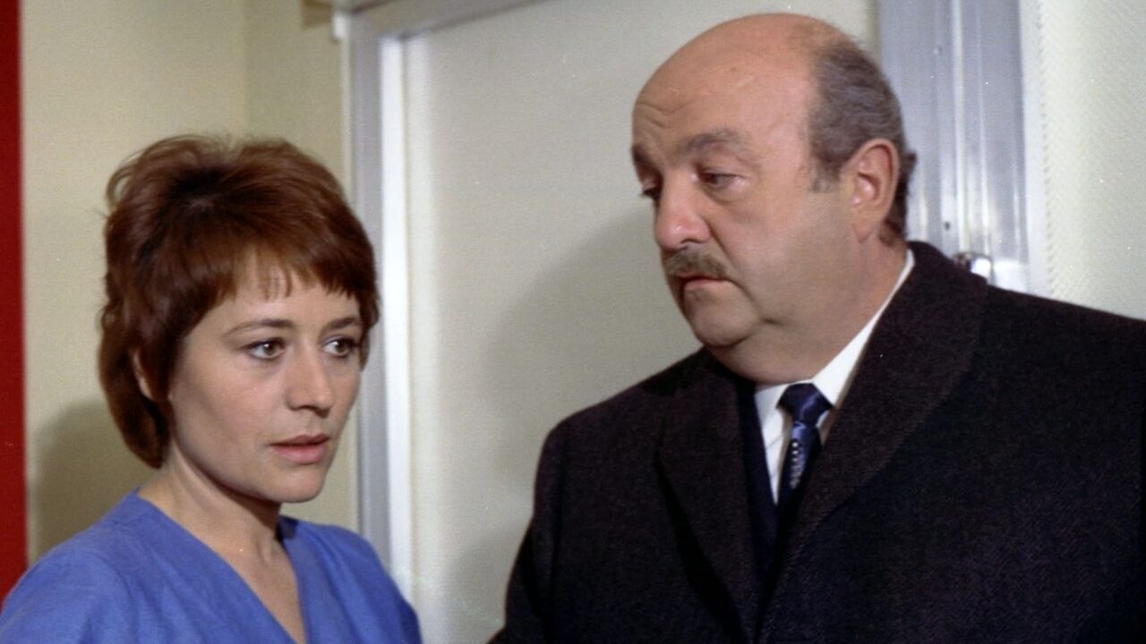 Elle boit pas, elle fume pas, elle drague pas, mais... elle cause !