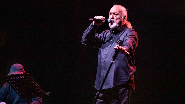 Da «Extraterrestre» a «Musica ribelle»: Eugenio Finardi ha festeggiato al teatro Olimpico i 50 anni di carriera