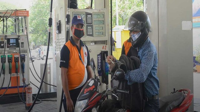 तेल संकट पर भारत हुआ अलर्ट, ऐसे बढ़ेगा रूस से अब Crude Import