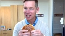 Lachnummer: McDonald's-CEO geht mit Burgertest viral