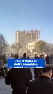 Iran, il Palazzo dell'assemblea dei saggi bombardato mentre era in corso la riunione per eleggere la nuova Guida suprema