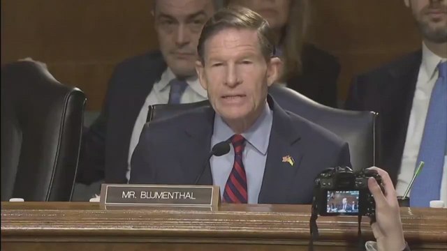 Shocking Senate Moment: Noem Avoids Eye Contact as Arrested US Citizens Stand Up