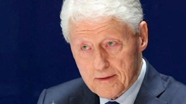 « Une femme me massait le cou » : les images de l’audition de Bill Clinton dans l’affaire Epstein
